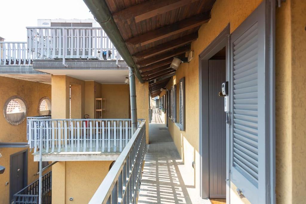 My Charming Apartments Ai Navigli-Vigevano Suite ミラノ エクステリア 写真