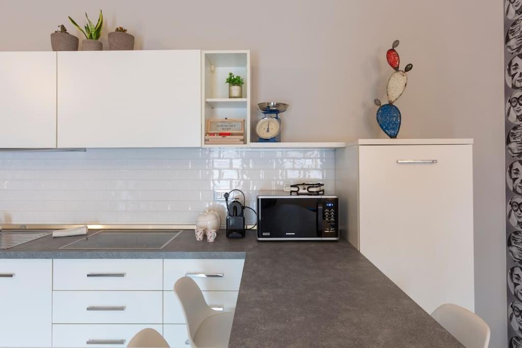 My Charming Apartments Ai Navigli-Vigevano Suite ミラノ エクステリア 写真