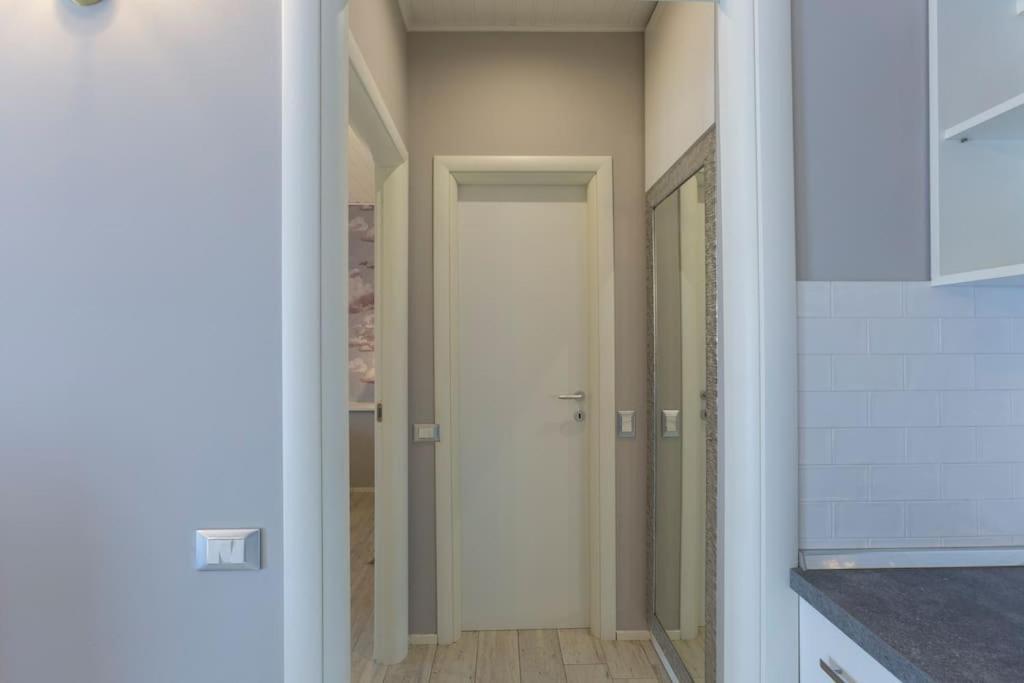 My Charming Apartments Ai Navigli-Vigevano Suite ミラノ エクステリア 写真