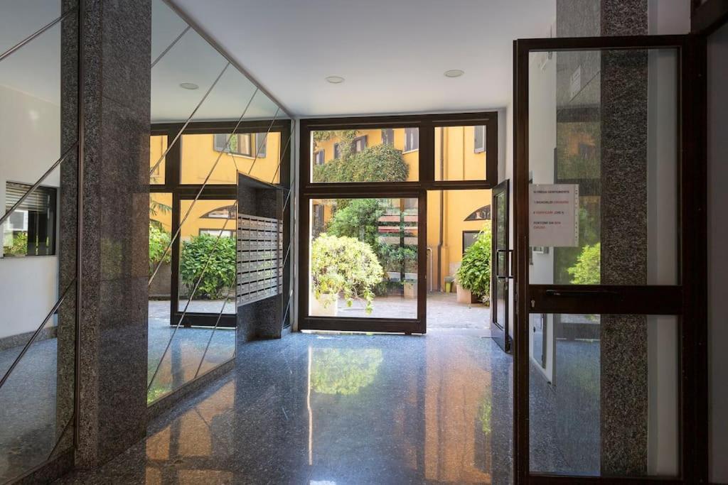 My Charming Apartments Ai Navigli-Vigevano Suite ミラノ エクステリア 写真